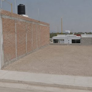 SE VENDE TERRENO HABITACIONAL O COMERCIAL EN ZONA NORORIENTE