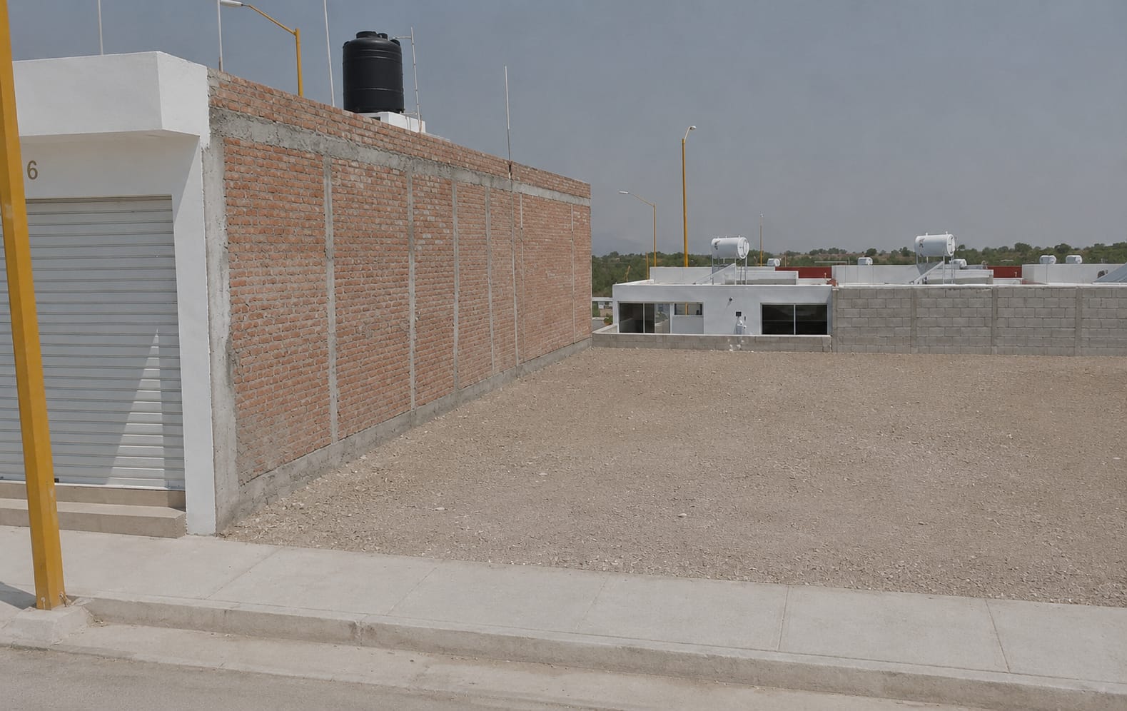 SE VENDE TERRENO HABITACIONAL O COMERCIAL EN ZONA NORORIENTE